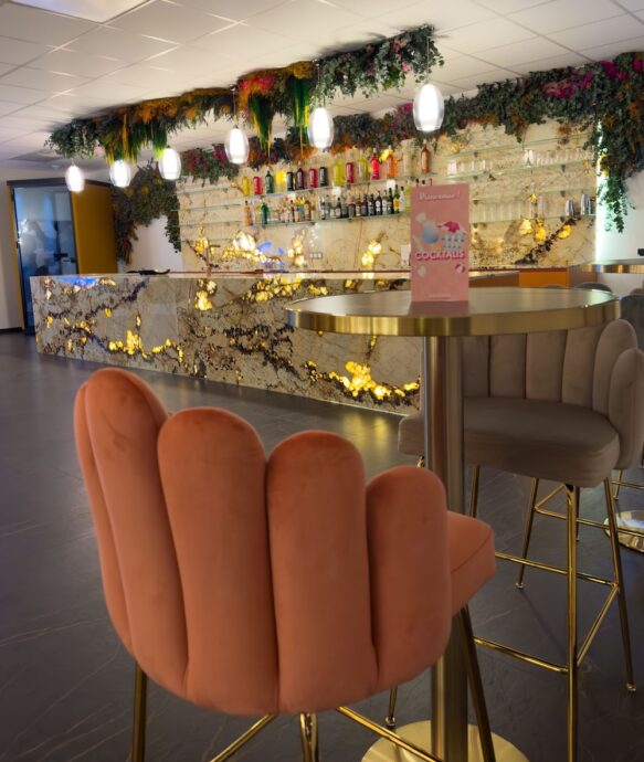 Rez-de-chaussée, notre bar